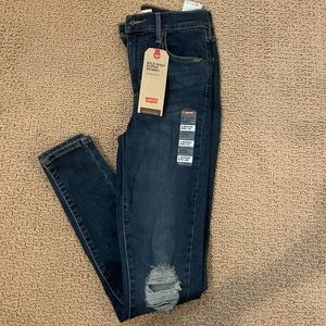 Levi Skinny Jeans